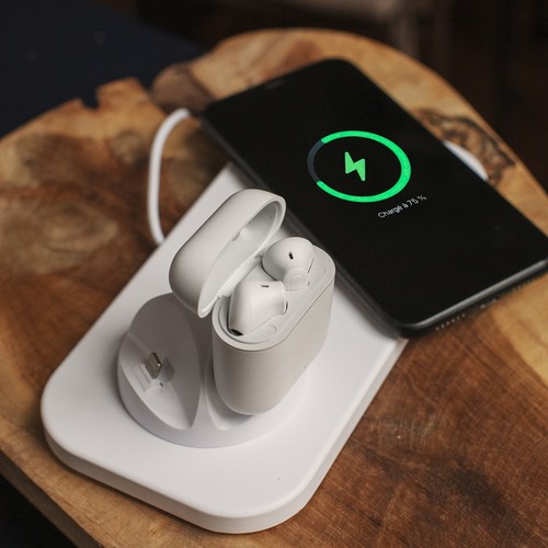 STATION DE CHARGE UNIVERSELLE 4 EN 1 AVEC CHARGEUR SANS FIL - 4