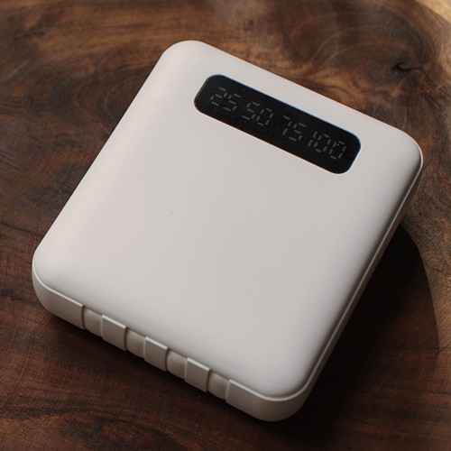 BATTERIE DE SECOURS AVEC 4 CABLES - 10 000 MAH NOIRE