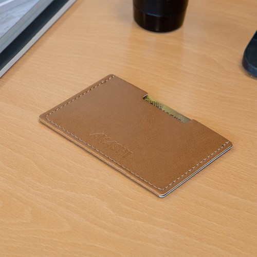 PORTE CARTE SIMPLE EN SIMILI-CUIR LISSE MARRON