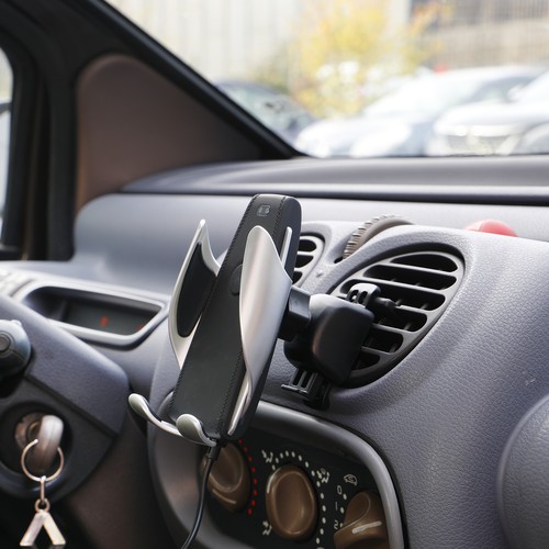 SUPPORT VOITURE AUTOMATIQUE AVEC CHARGE RAPIDE SANS FIL 15W - 4