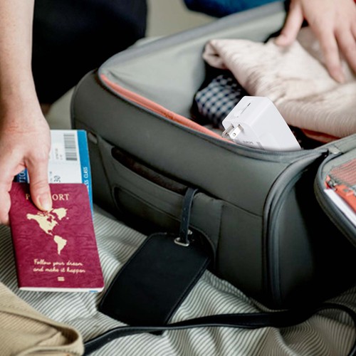 ADAPTATEUR UNIVERSEL DE VOYAGE AVEC SORTIES USB-C ET USB-A - NOIR - 4