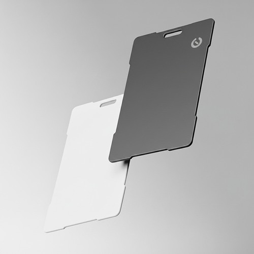 CARBON FINDER - Système de suivi double pour Apple et Android, au format carte de crédit