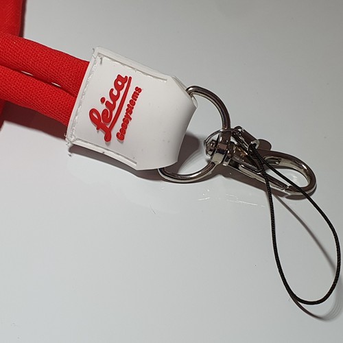 Dragonne courte tissée avec étiquette textile personnalisée – Fabricant UE / Fournisseur OEM thumbnail 4
