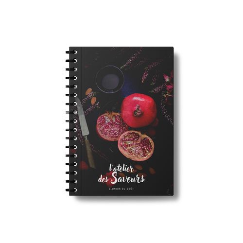 carnets-spirale-couverture-rigide-midi-155-x-215-mm-couverture-quadri-recto-1-et-4-pelliculage-mat-recto-seul-1-et-4-bloc-de-96-feuilles-lignees-perforees-80g-offset-impression-noire-recto-verso-spirale-blanche-a-gauche-personnalisable-847976-50