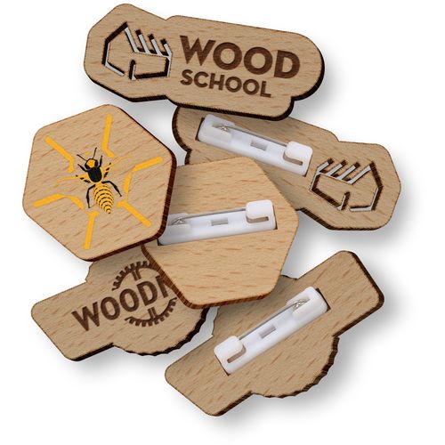 BADGE EN BOIS - 1