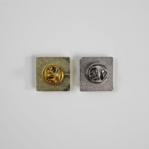 Pin's carré 18 mm - France