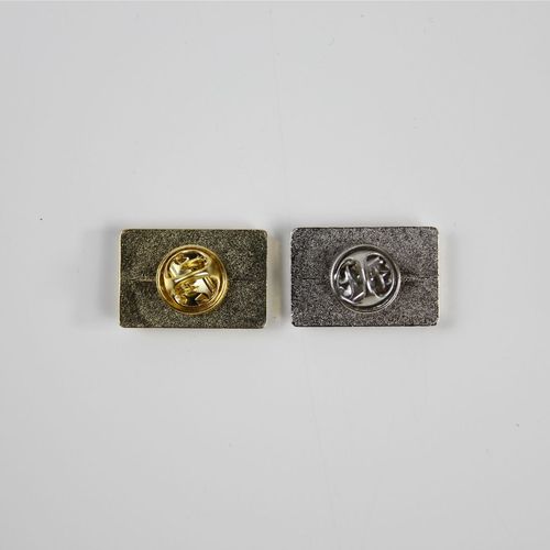 Pin's rectangulaire - France