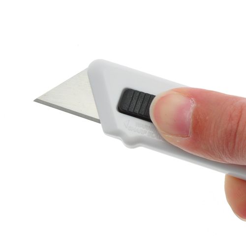 CUTTER LAME RETRACTABLE 18 MM - 3