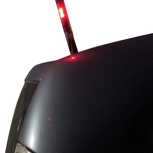 Lampe torche / brise-vitre et coupe-ceinture MetMaxx