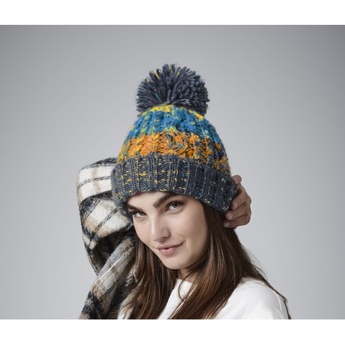 Bonnet Corkscrew avec pompon