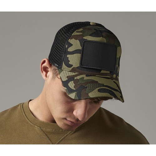 Casquette avec empiècement amovible