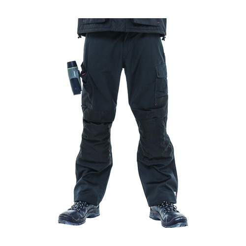 Pantalon à plusieurs poches et renforts