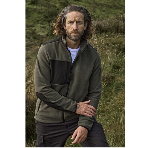 Polaire épaisse avec empiècements renforcés