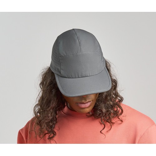 Casquette 5 pans ventilée