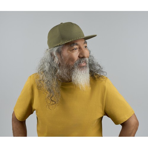 Casquette visière plate avec liseré