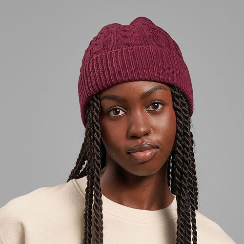 Bonnet en maille torsadée