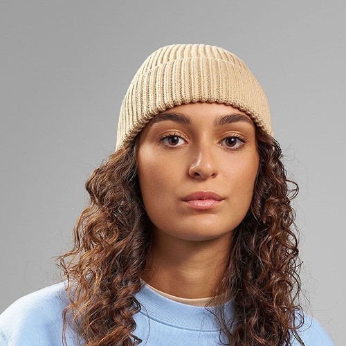 Bonnet en maille cotelée