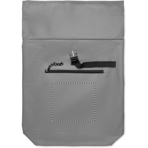 Emplacement de marquage : poche avant