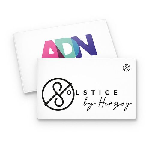 BADGE PLASTIQUE (PS) RECTANGLE 70x43 mm AVEC PINCE EPINGLE
