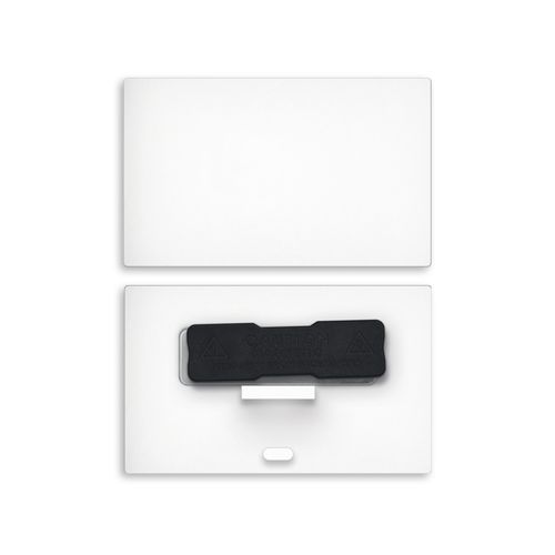 BADGE PLASTIQUE (PS) RECTANGLE 70x43mm AVEC AIMANT