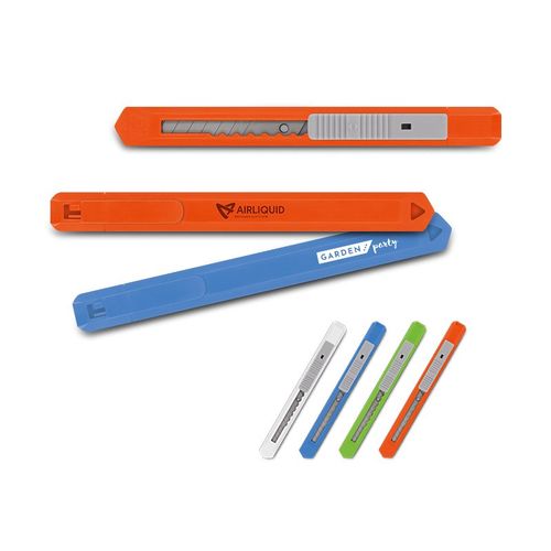 CUTTER PLASTIQUE A LAME AUTO-RETRACTABLE - 1
