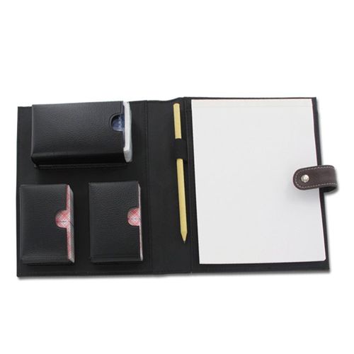 ETUI AVEC 3 JEUX DE CARTES, BLOC PAPIER ET CRAYON