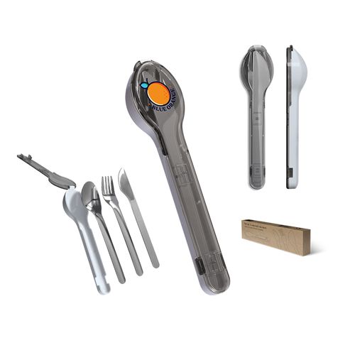 JUEGO DE 3 CUBIERTOS DE ACERO INOXIDABLE EN ESTUCHE RÍGIDO