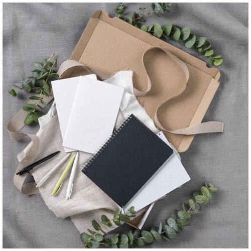 white Libreta con tapa de papel triturado