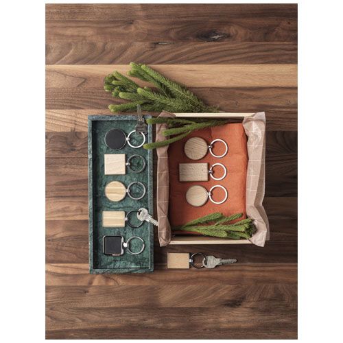 Llavero cuadrado de madera de haya