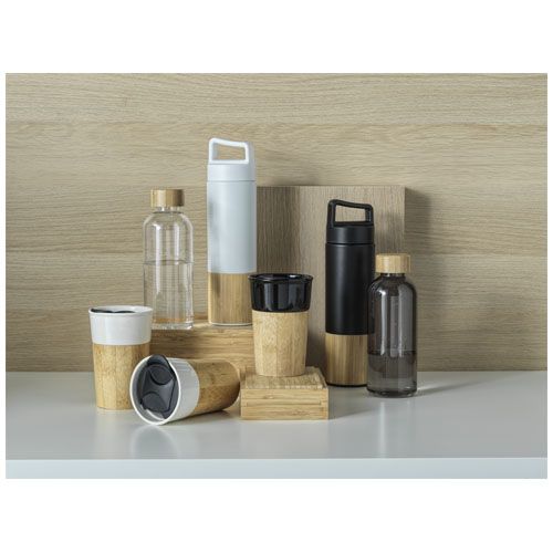 Taza de porcelana de 320 ml con pared exterior de bambú 