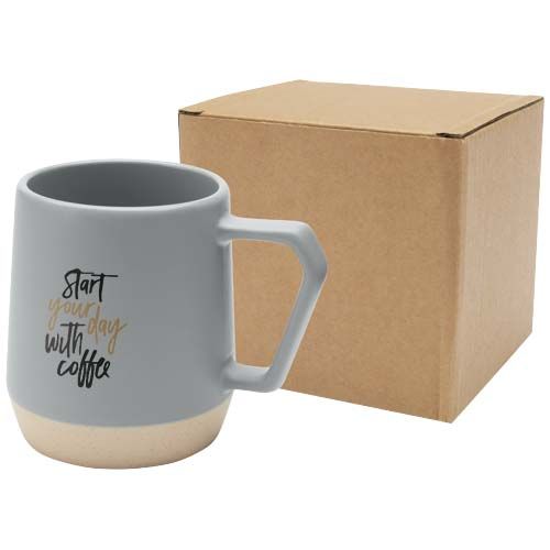 Taza de cerámica de 300 ml con acabado mate 