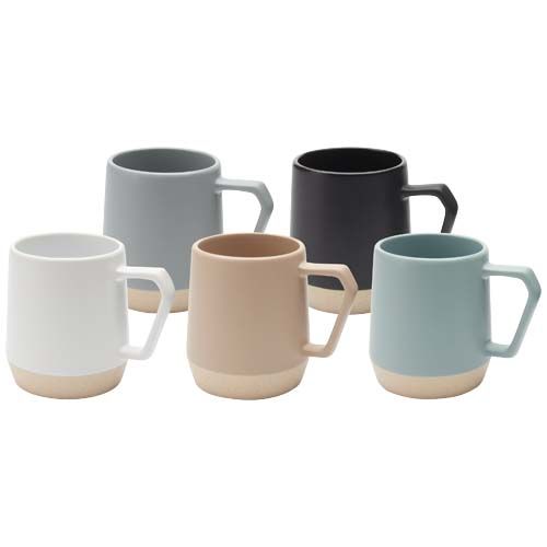 Taza de cerámica de 300 ml con acabado mate 