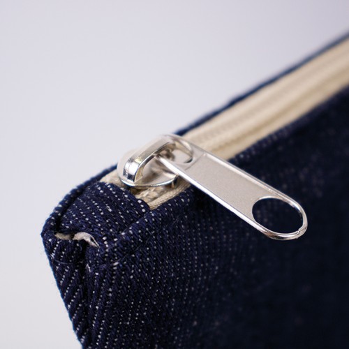 Sacoche ordinateur en jeans thumbnail 4