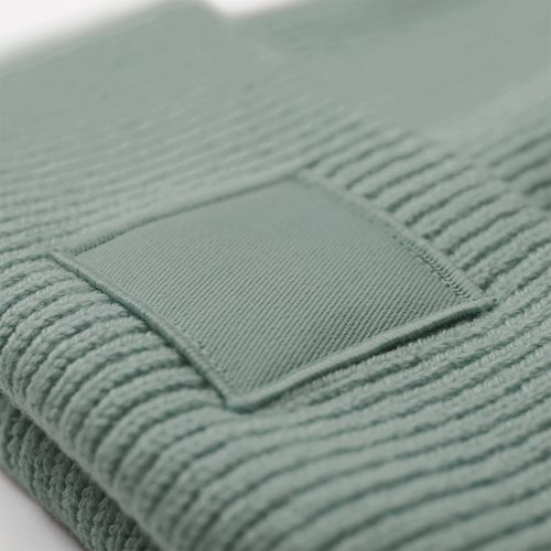 Bonnet à large revers avec patch ton sur ton thumbnail 7