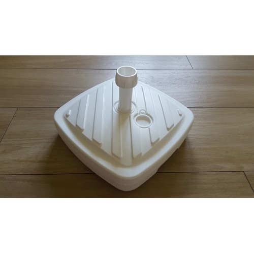 Base en plastique - 1