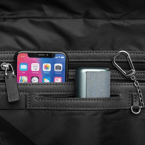 BUSINESS COMBO BUSINESS COMBO