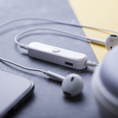 white Auriculares Sopral