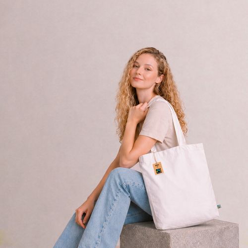 white Bolsa Inova