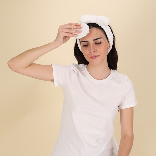 white Diadema Brener