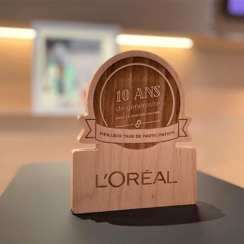 Trophée en bois bandeau gravé - 2
