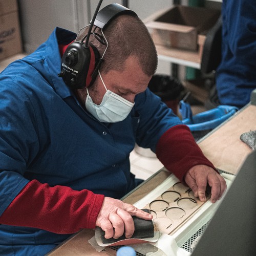 Médaille en bois imprimée avec carte thumbnail 12