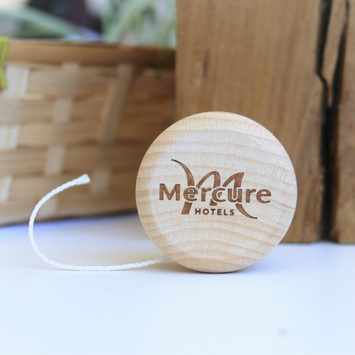 Yoyo en bois gravé - 4