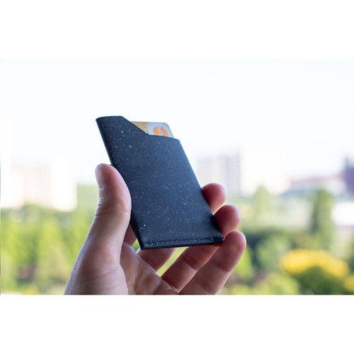 Recycled Leather Cardholder porte-cartes thumbnail 9