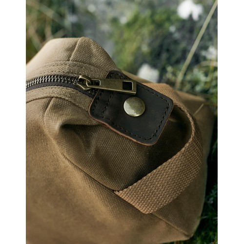 Heritage Waxed Canvas Wash Bag thumbnail 4