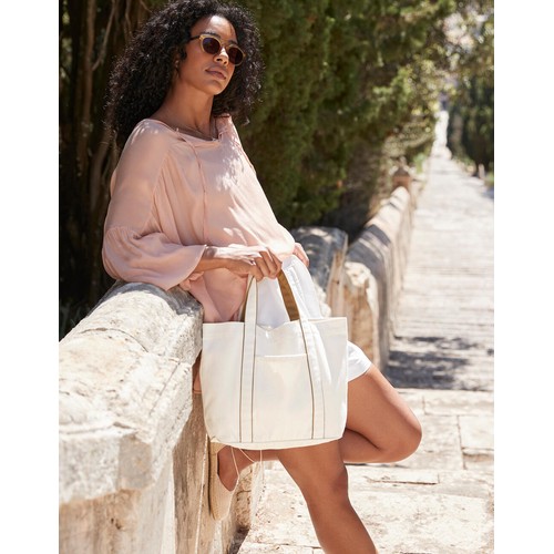 Courtside Medium Tote thumbnail 4