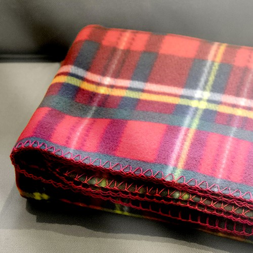 Couverture en polyester polaire 200 gr / m2 approp Corniolo