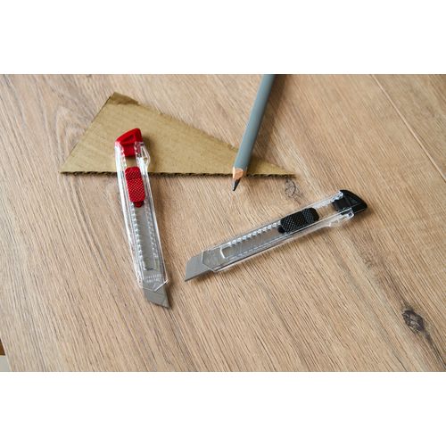 Cutter en plastique translucide Khia