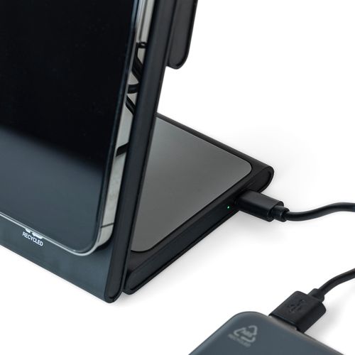 Power bank magnétique sans fil 3 en 1 en ABS recyclé Valerio - 12