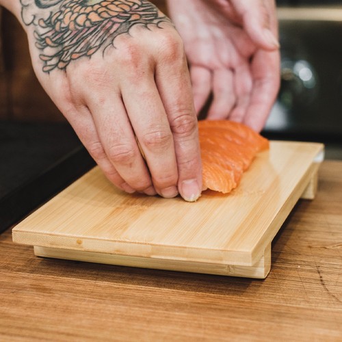 PLANCHE SUSHI NEVIS PERSONNALISÉ