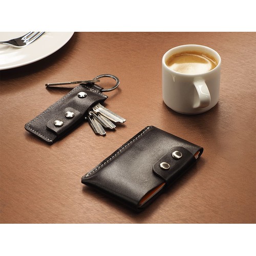 Portefeuille et porte-clés thumbnail 12